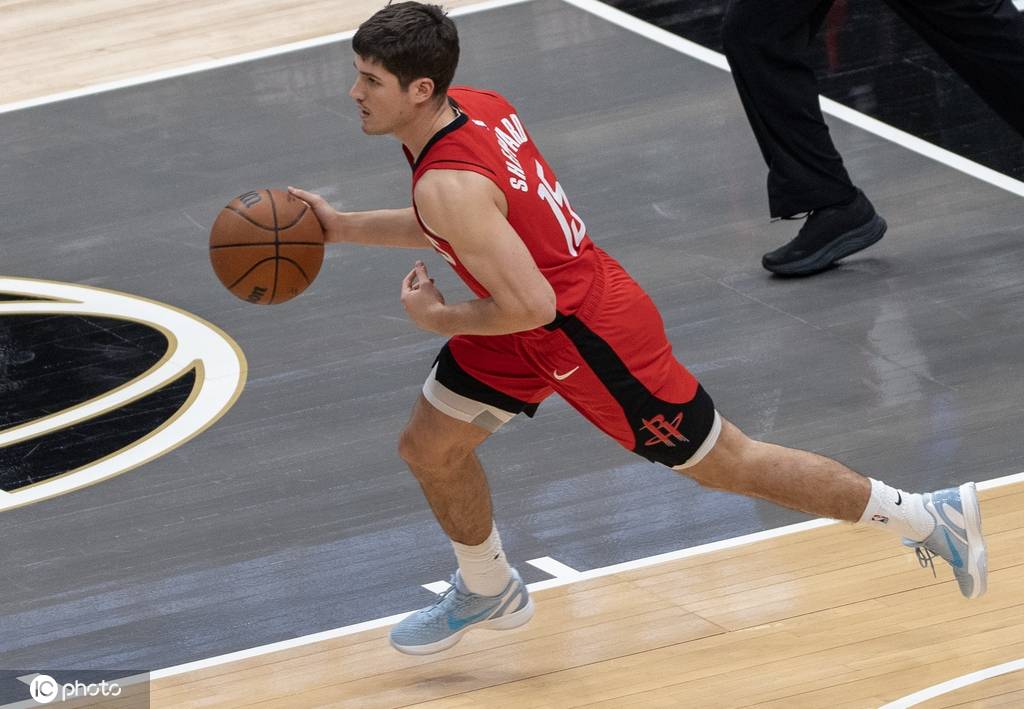 谢泼德变身火箭赢球密码 乌度卡为何终于放下偏见?