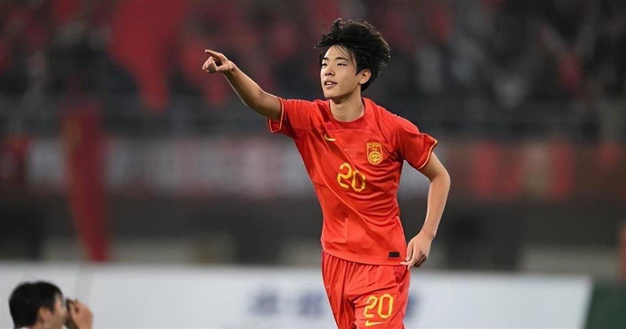 重大信号!蒿俊闵之后,国足主力有望出战德甲,实力就位,只待官宣