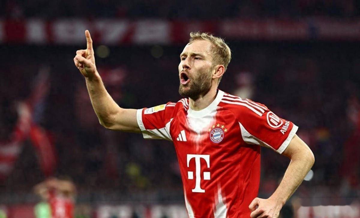 穆西亚拉建功、拜仁4-1碾压门兴,豪取德甲5连胜!积分榜14分领先